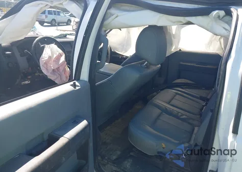 2016 Ford F-250 Xl z USA, uszkodzony, nr VIN 1FT7W2A67GEC89662